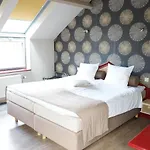 Semesterbostad Charming With Pool In Houffalize