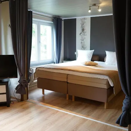 Semesterbostad Charming With Pool In Houffalize